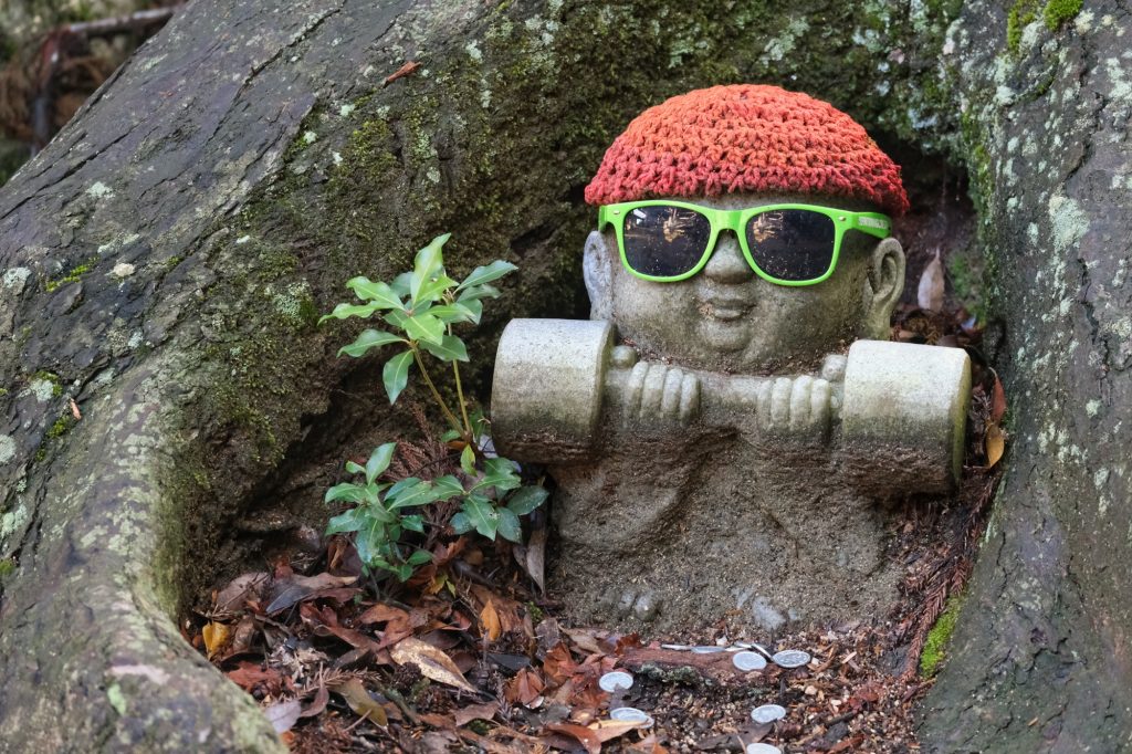 Un jizo stylé sur l'île de Miyajima
