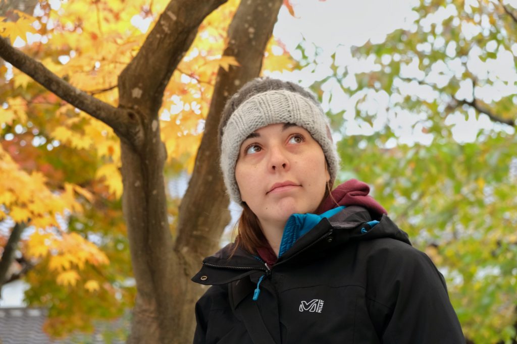 Claire dans le parc du Goryokaku à Hakodate