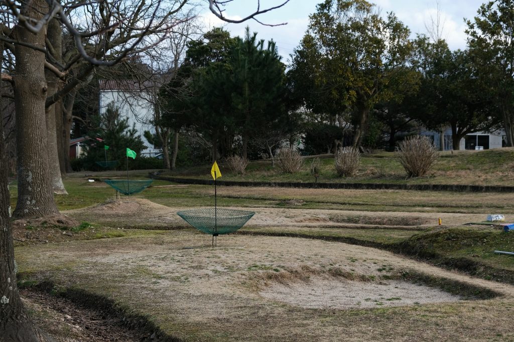 Terrain de golf-badminton au parc Hirata