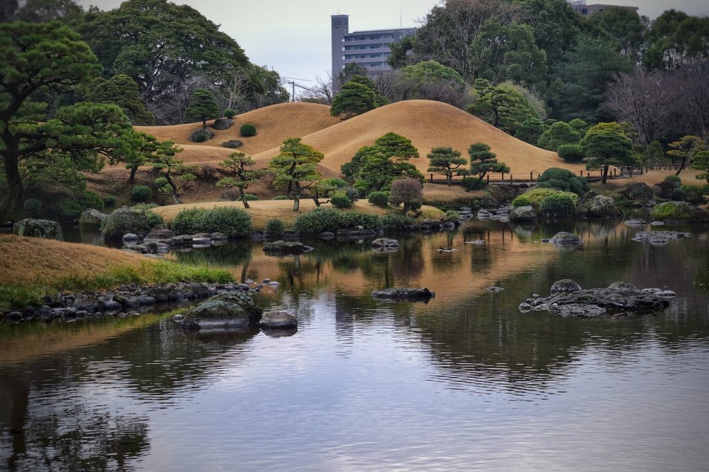 Le parc Suizenji représente en miniature les 53 stations entre Edo et Kyoto durant la période d'Edo
