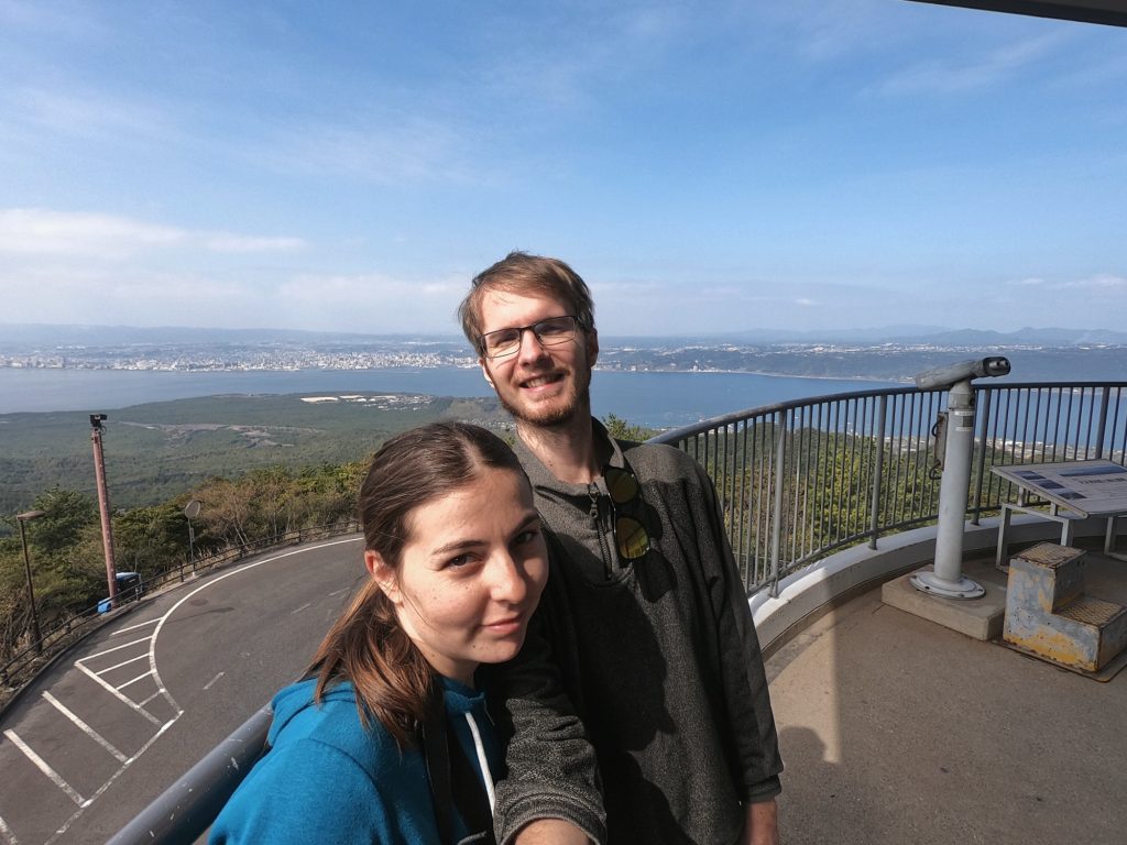 Selfie devant la ville de Kagoshima